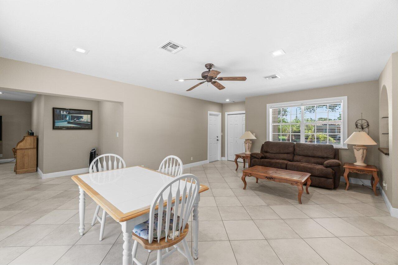 2070 NE 27th Street