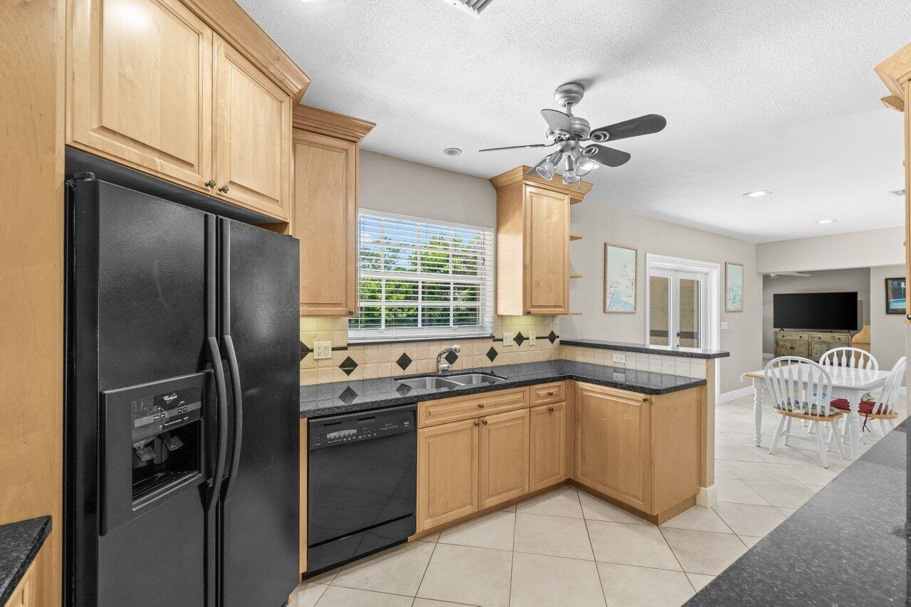 2070 NE 27th Street