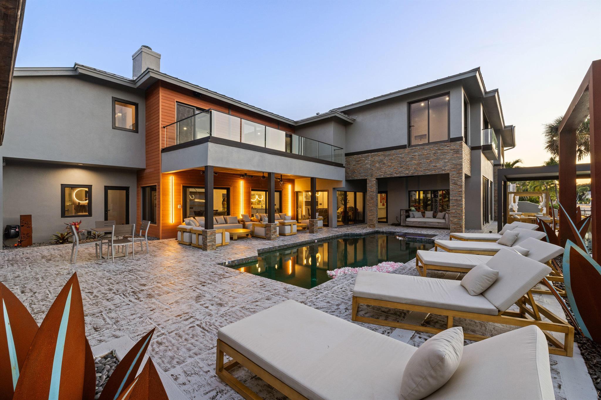839 NE Bay Isle Drive