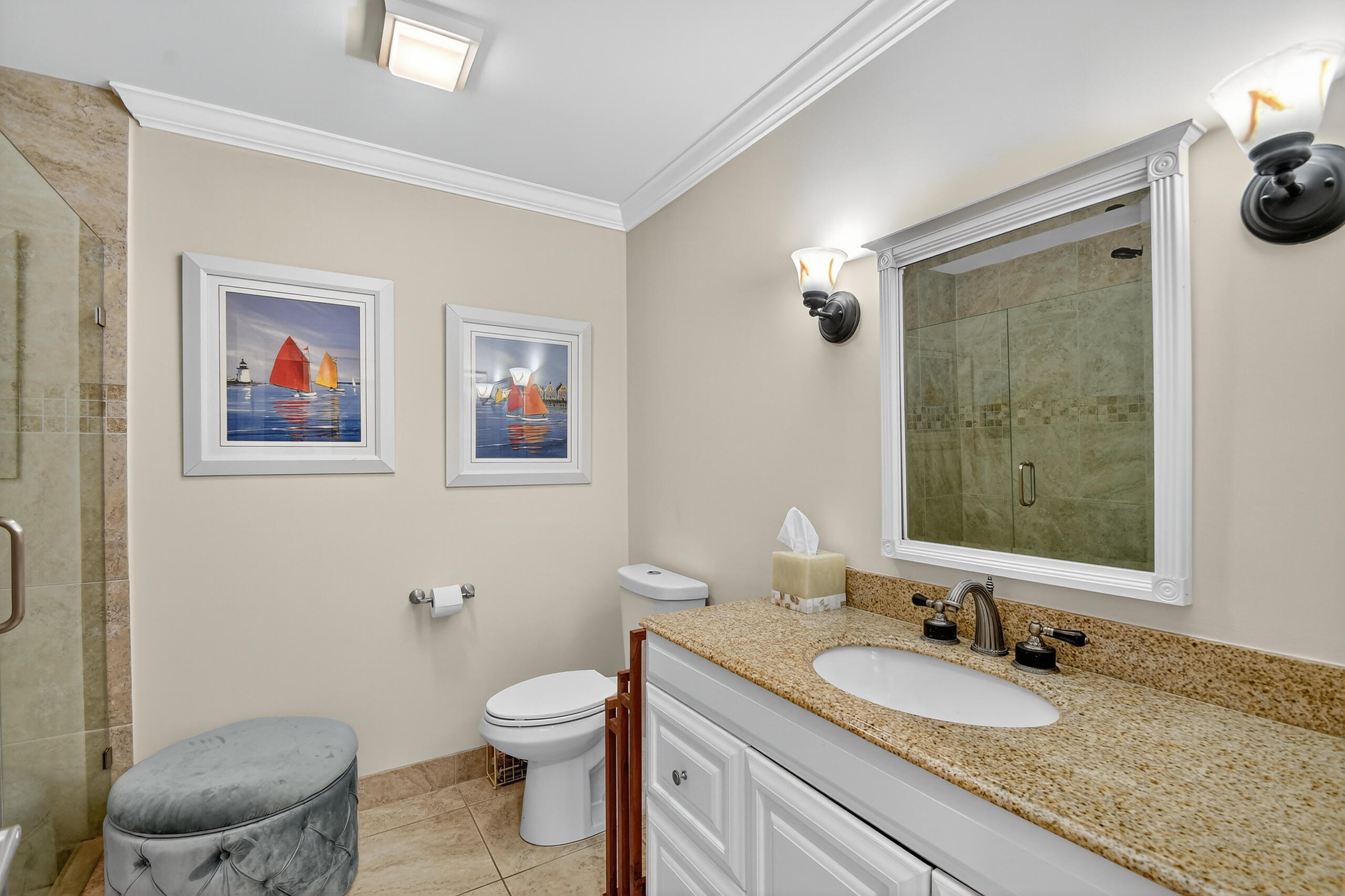 2535 Iroquois Circle