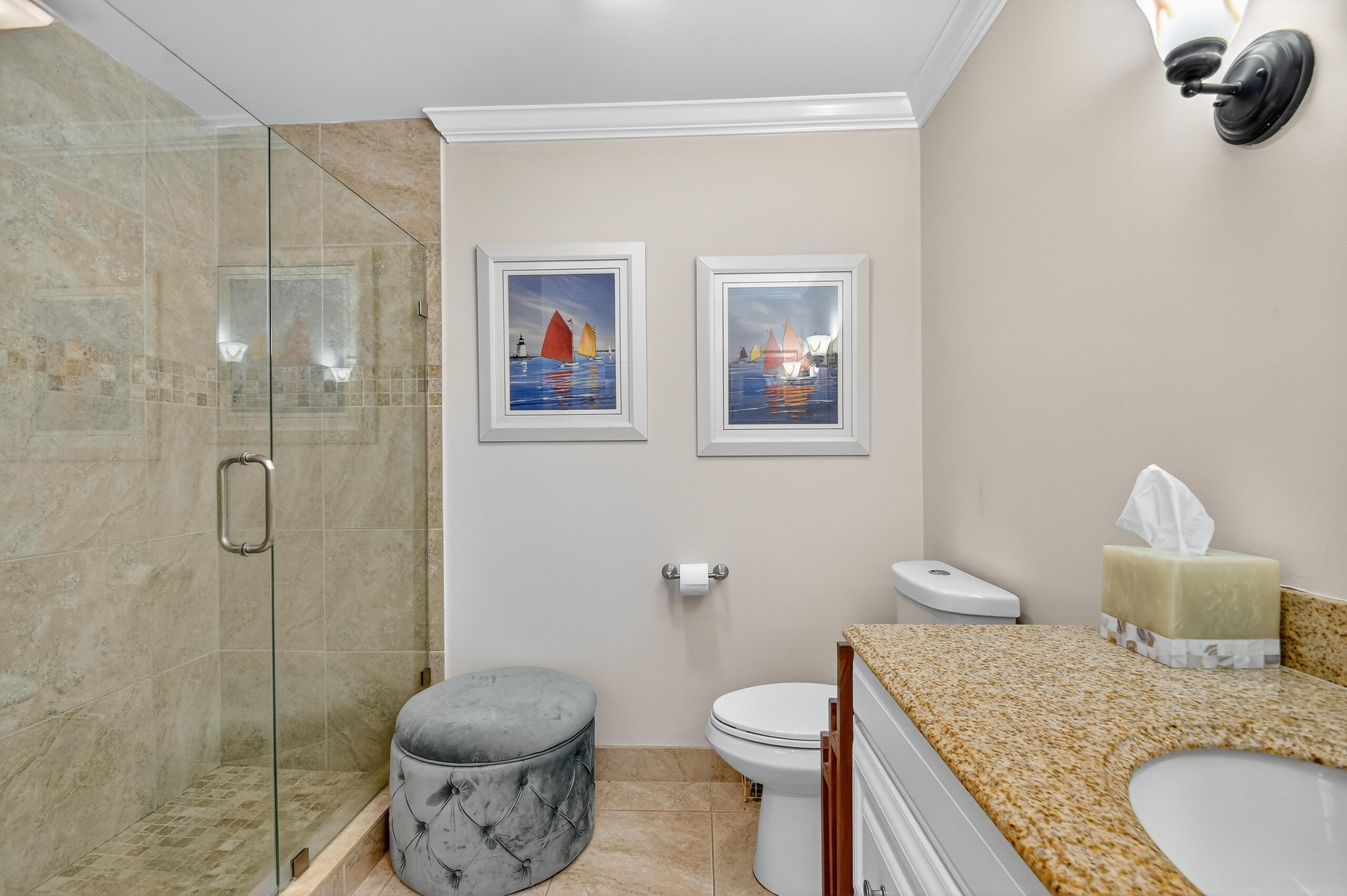 2535 Iroquois Circle