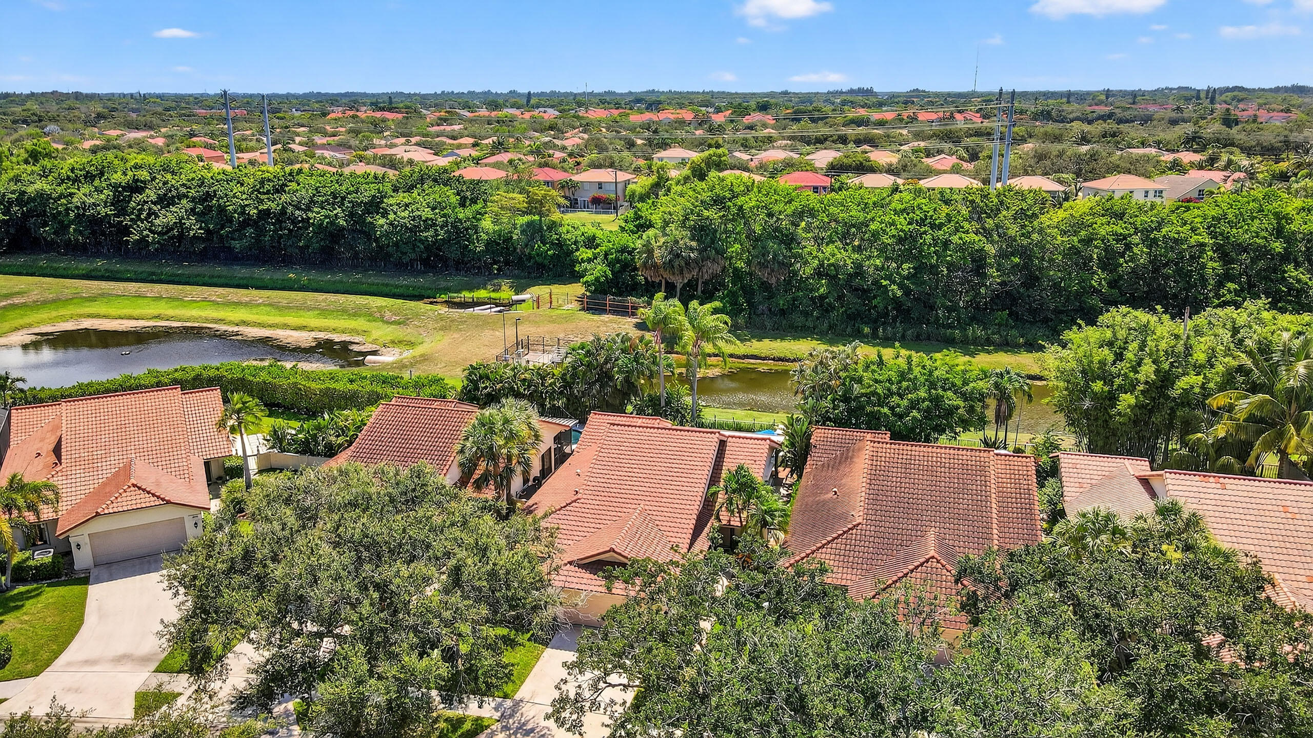 2535 Iroquois Circle