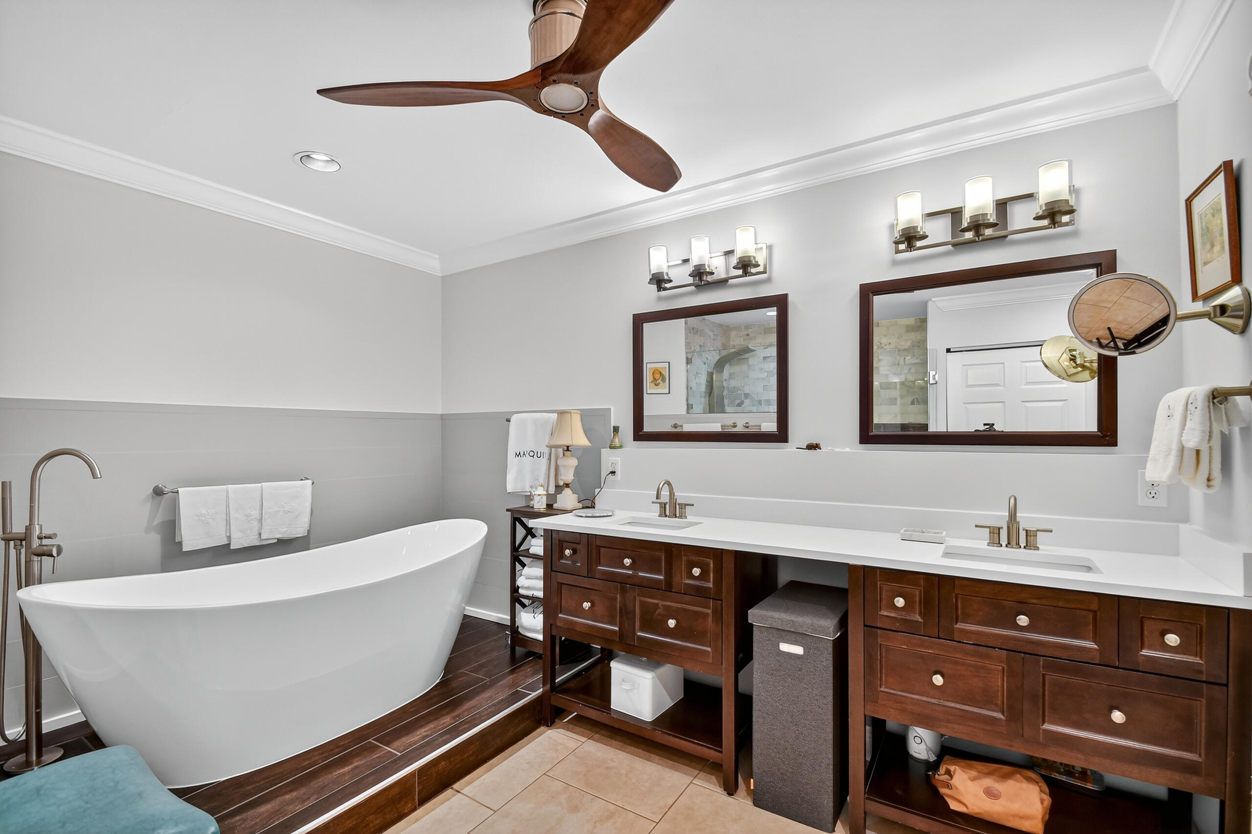 2535 Iroquois Circle