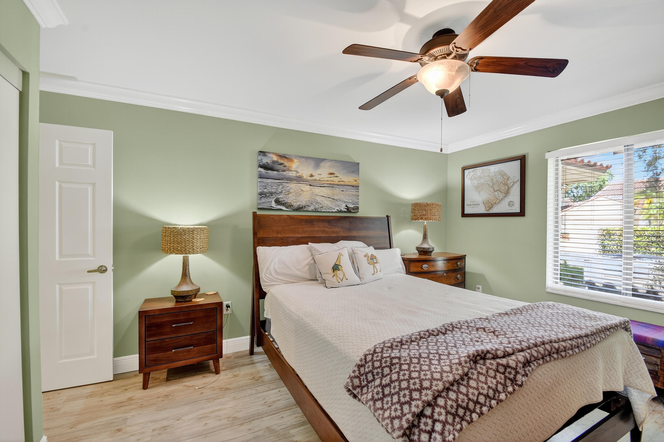 2535 Iroquois Circle