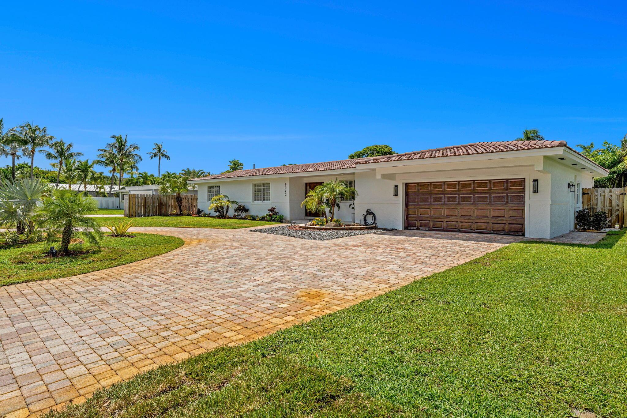 2070 NE 27th Street NE