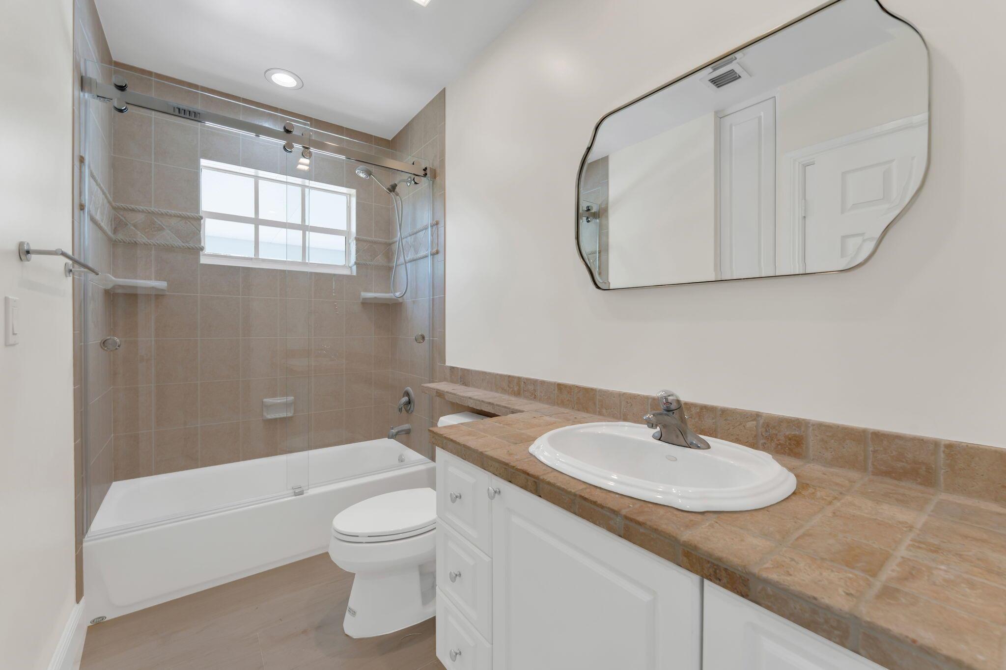 2070 NE 27th Street NE