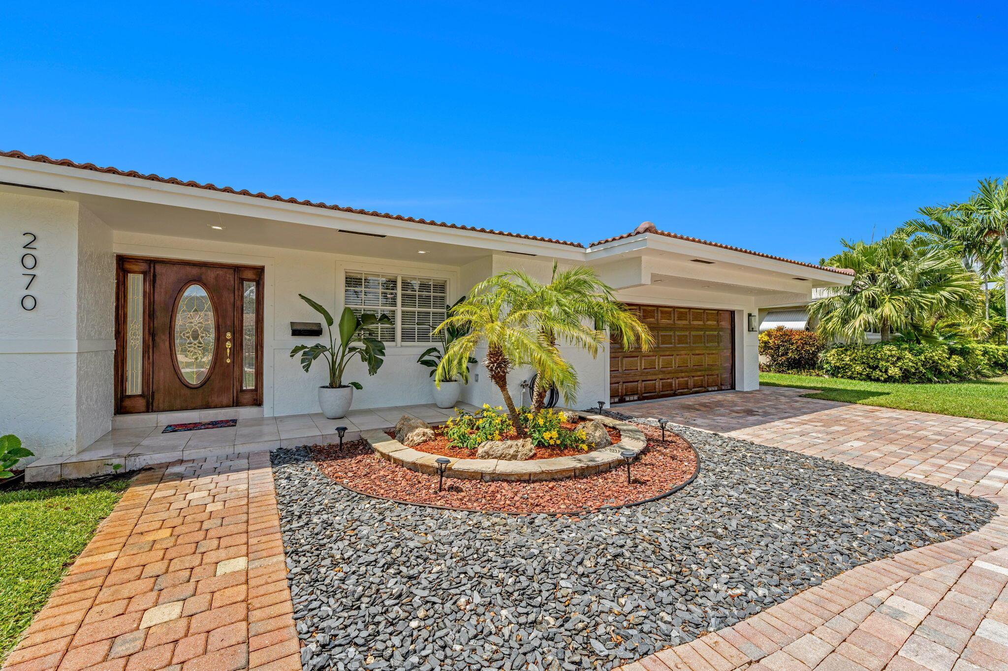 2070 NE 27th Street NE