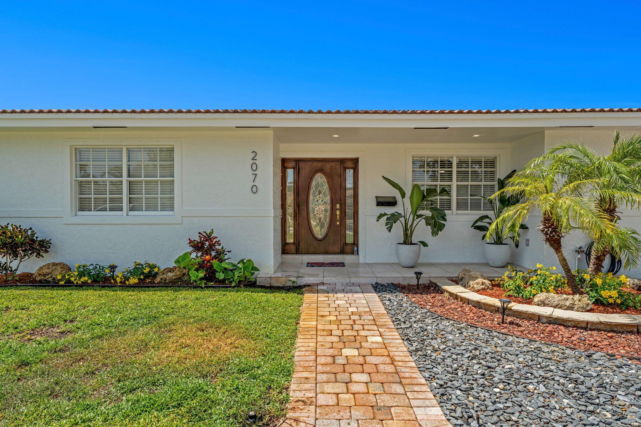 2070 NE 27th Street NE