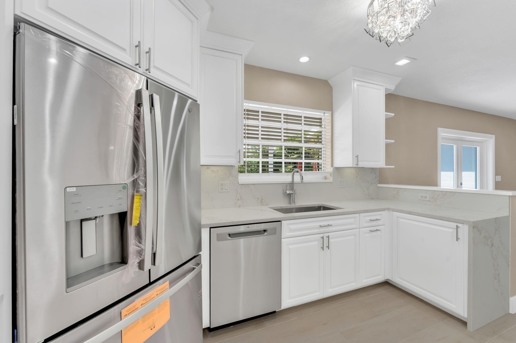 2070 NE 27th Street NE