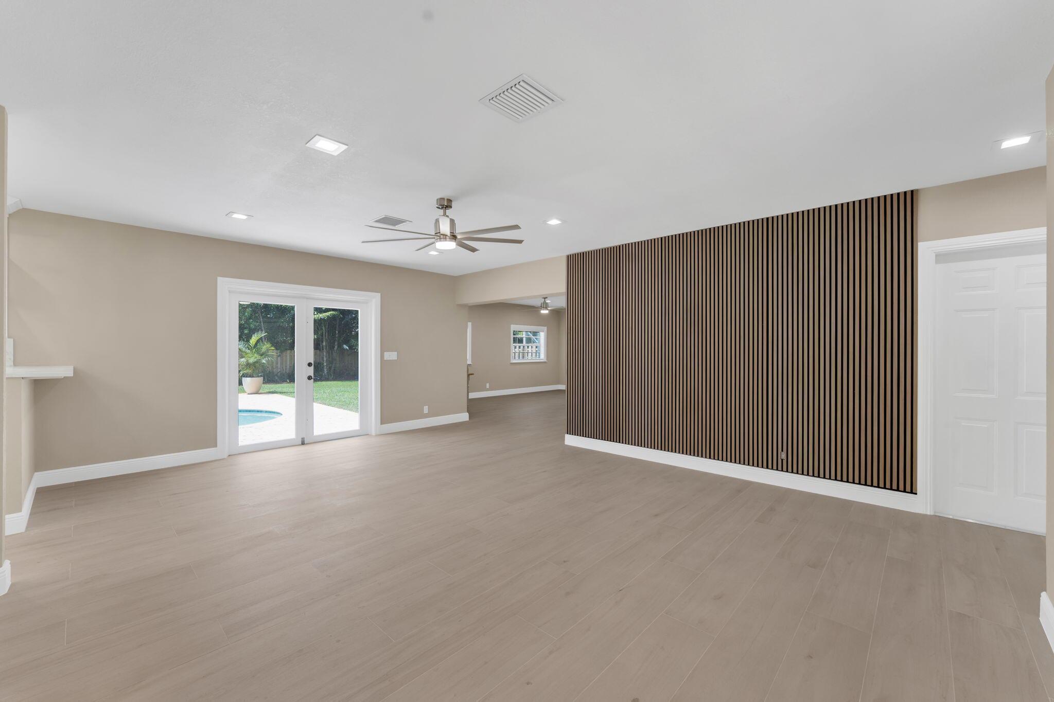 2070 NE 27th Street NE