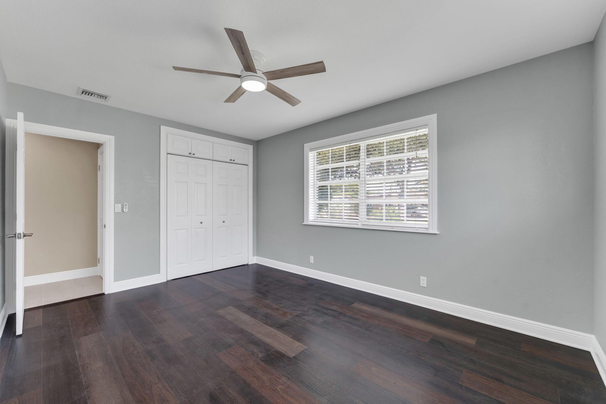 2070 NE 27th Street NE