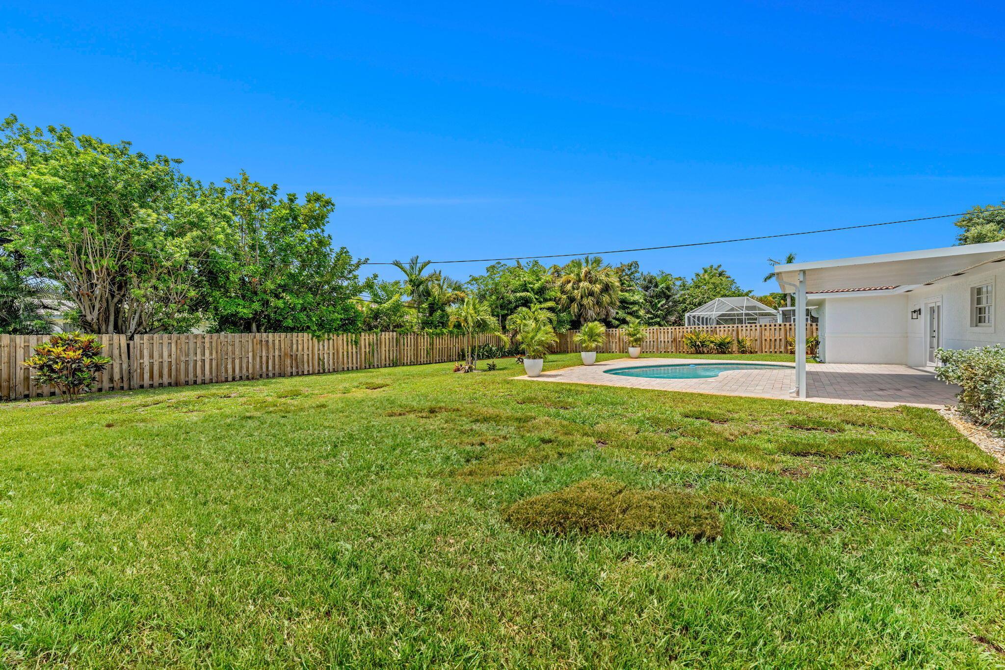 2070 NE 27th Street NE