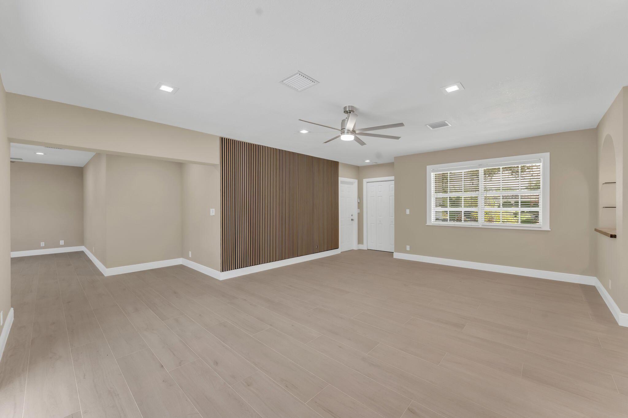 2070 NE 27th Street NE