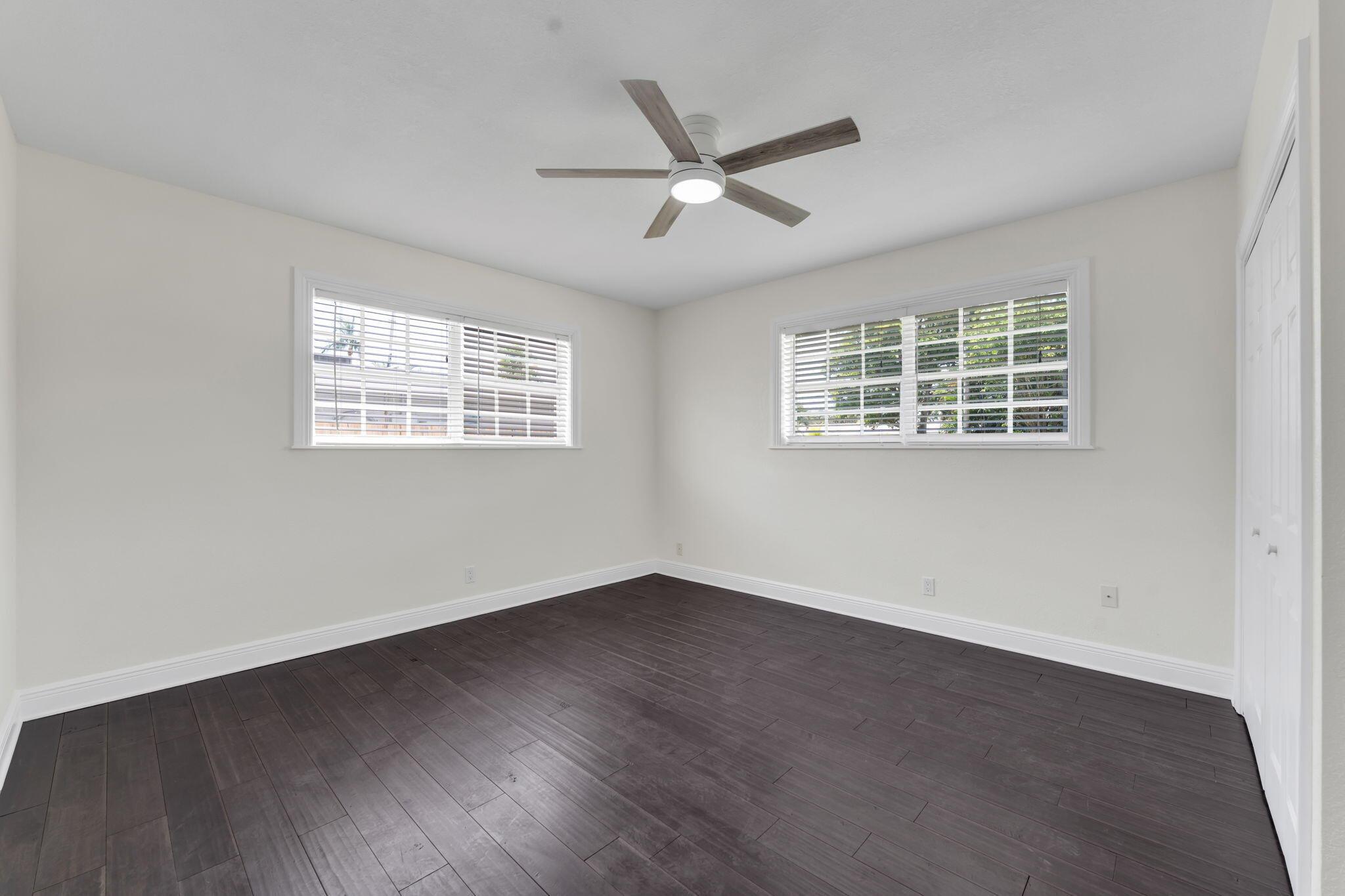 2070 NE 27th Street NE