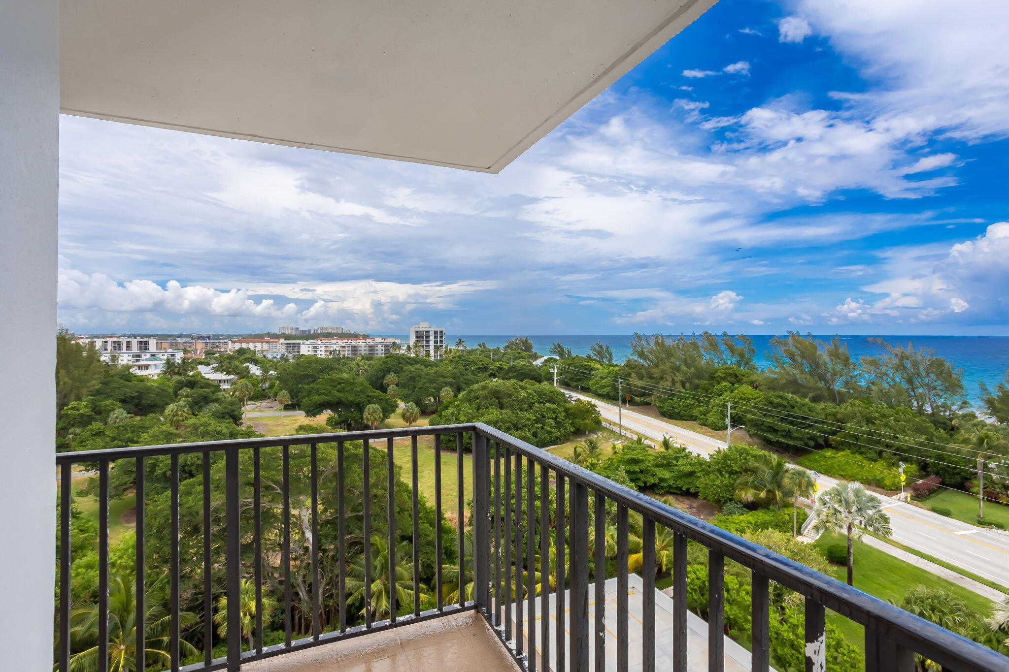 2121 N Ocean Boulevard 1008e