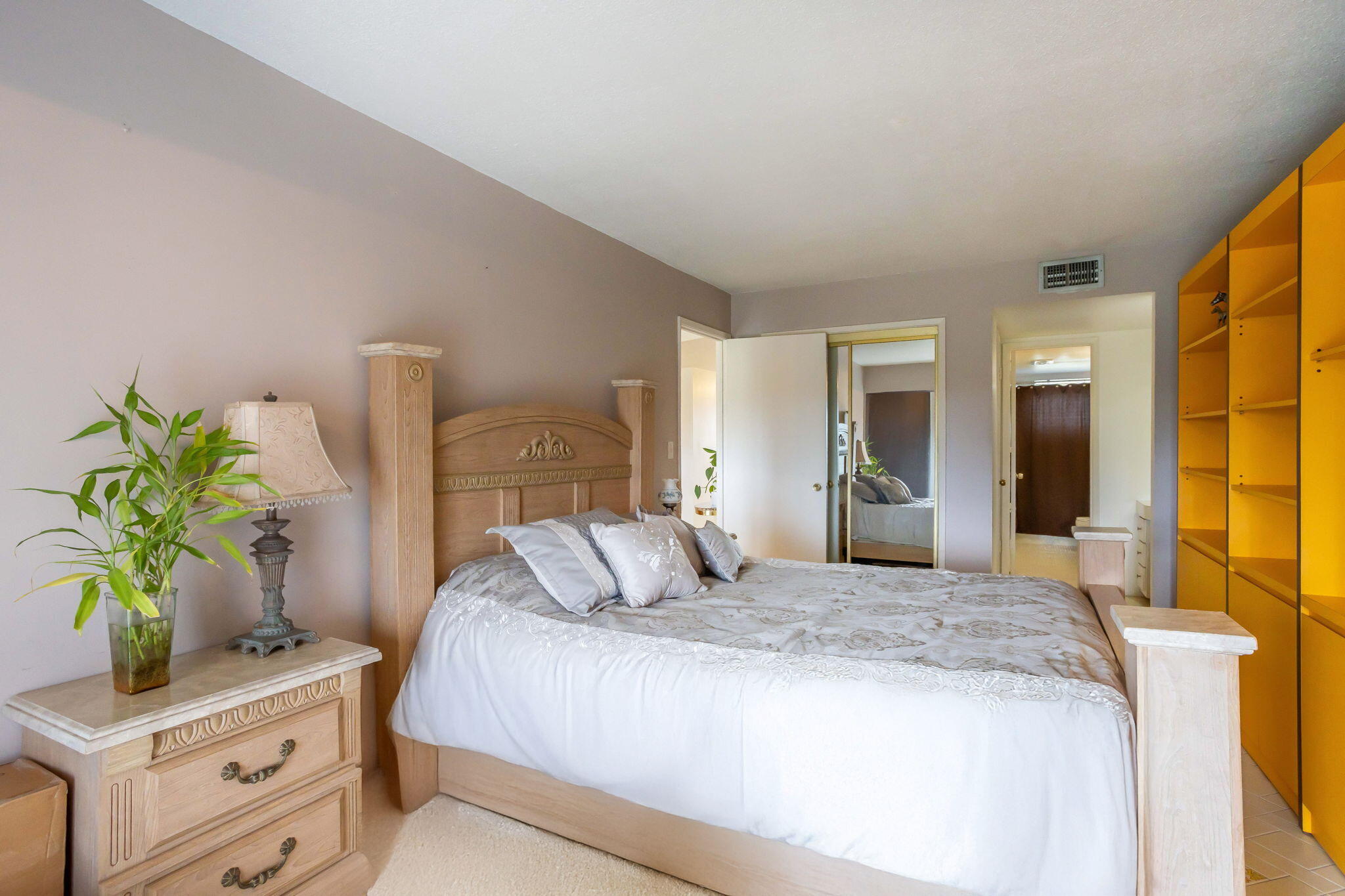 4800 Hillcrest Lane 503