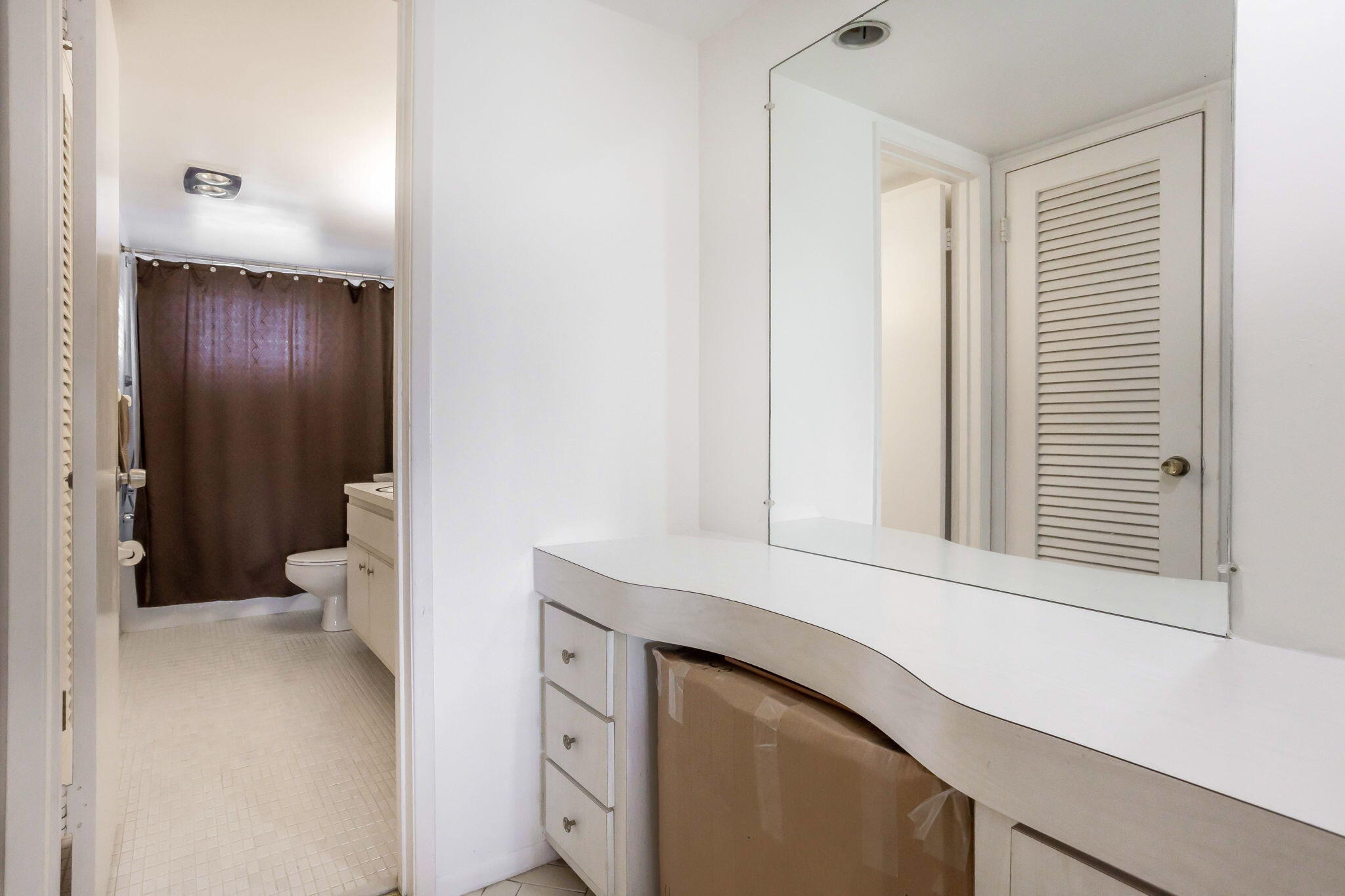 4800 Hillcrest Lane 503