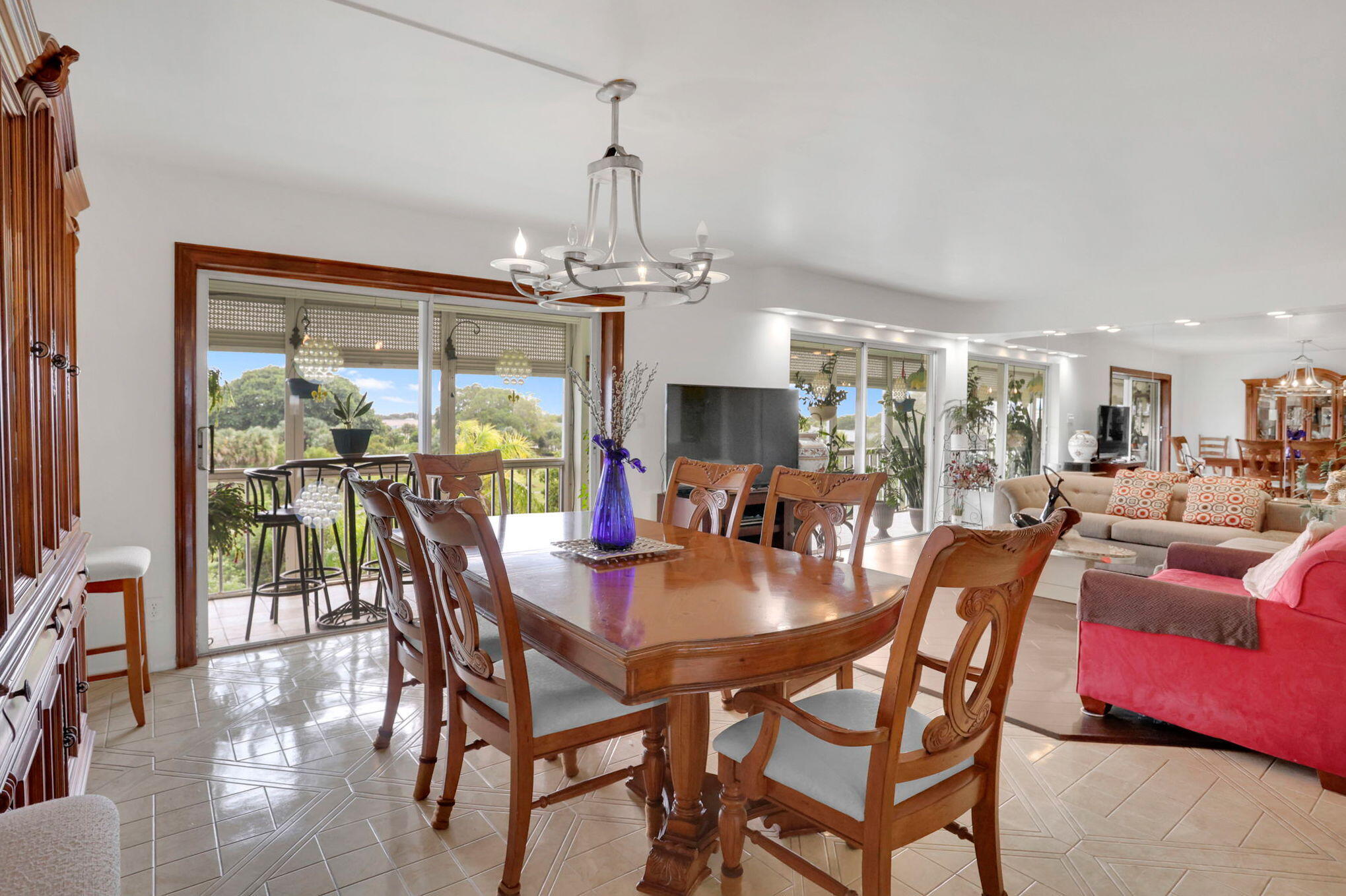 4800 Hillcrest Lane 503