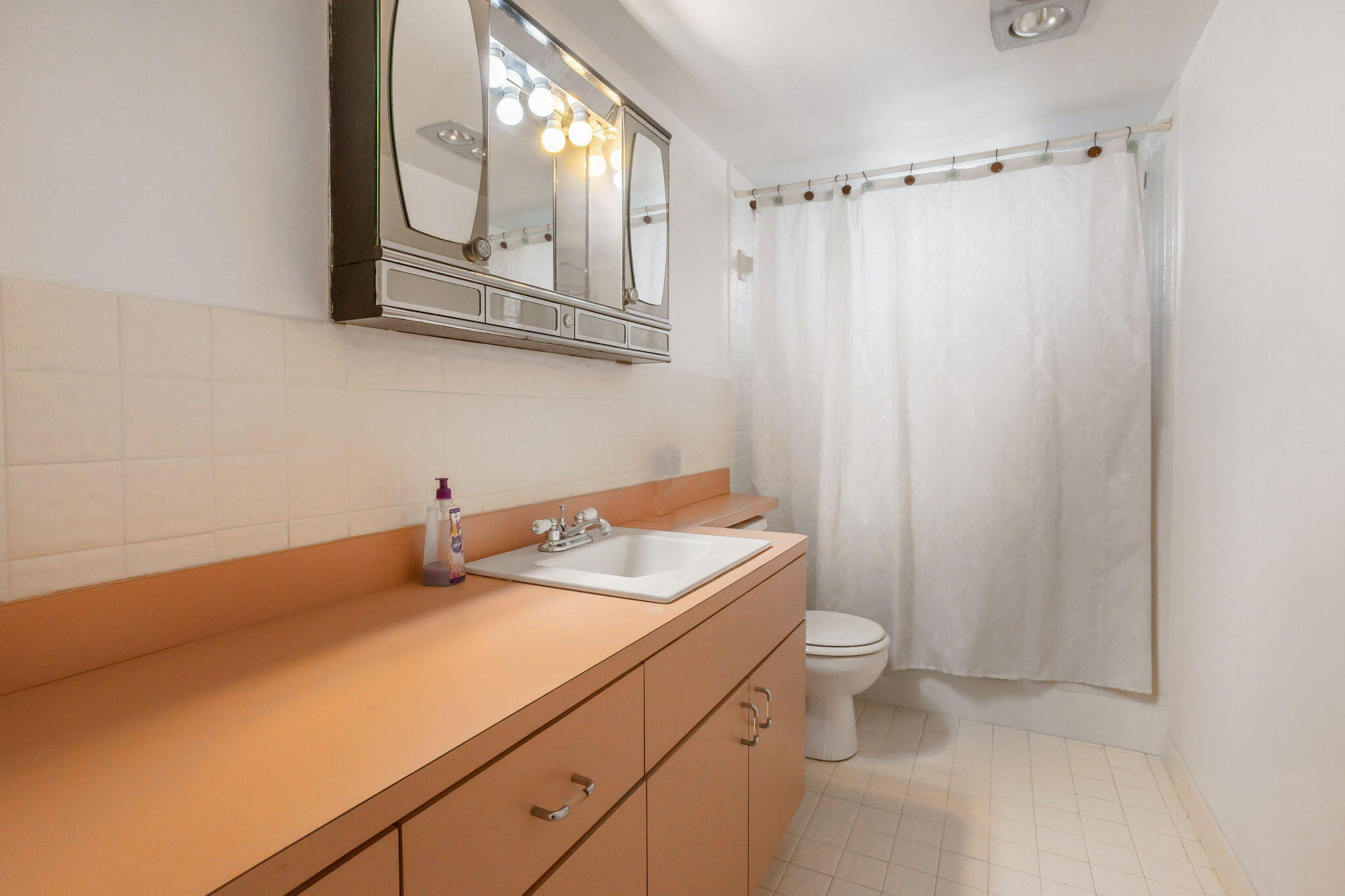 4800 Hillcrest Lane 503