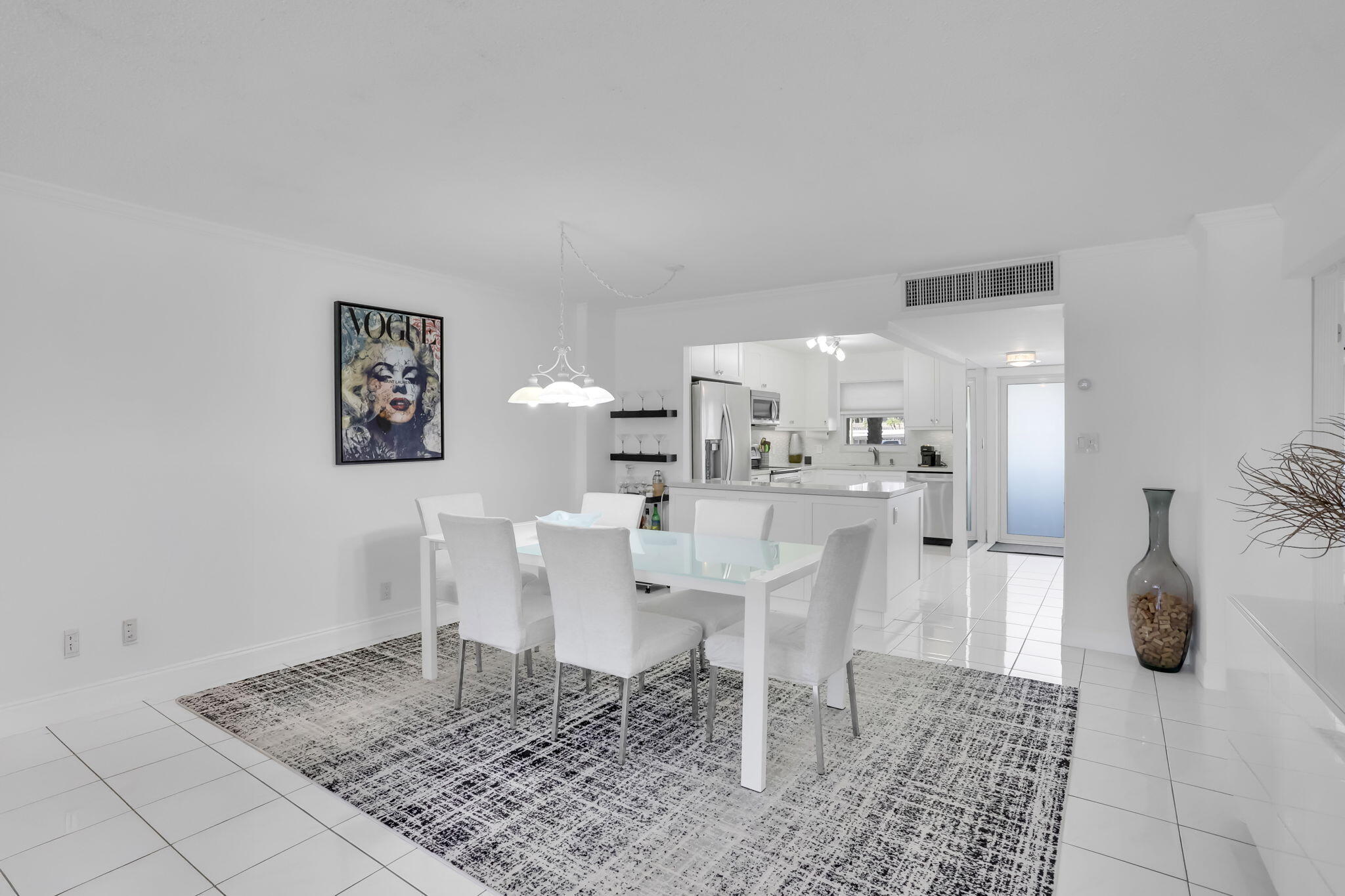 328 N Ocean Boulevard 104