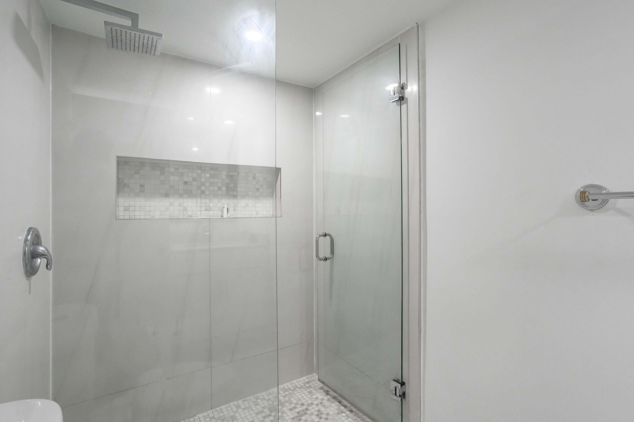700 SE 6 Avenue 107