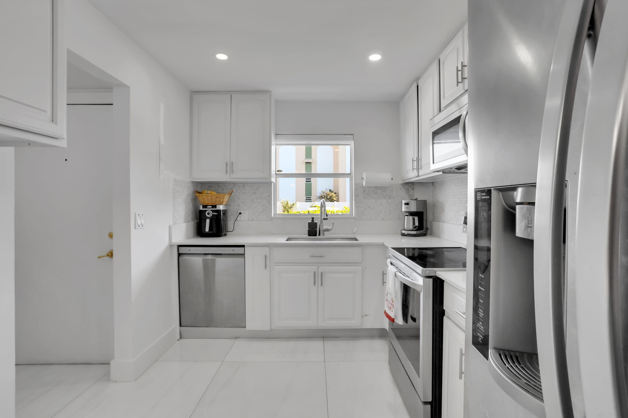 700 SE 6 Avenue 107