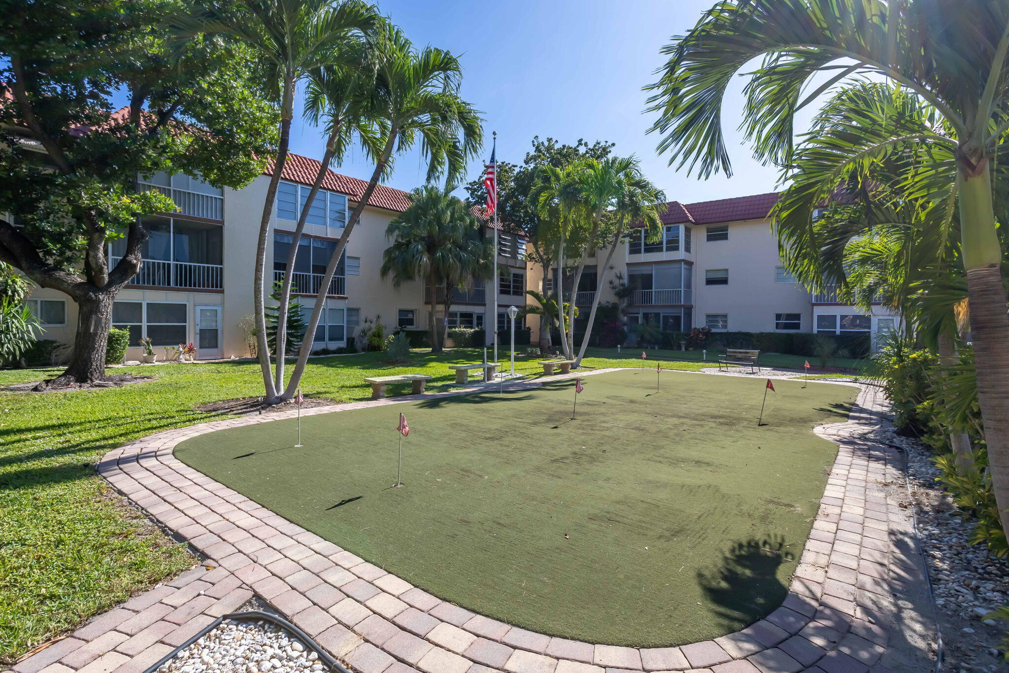 700 SE 6 Avenue 107