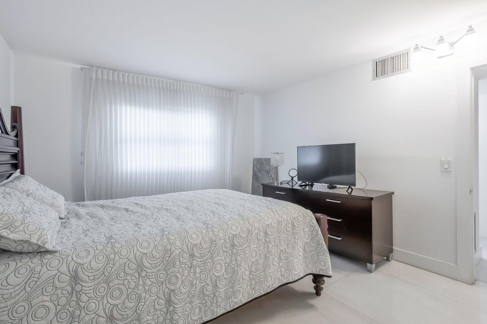 700 SE 6 Avenue 107