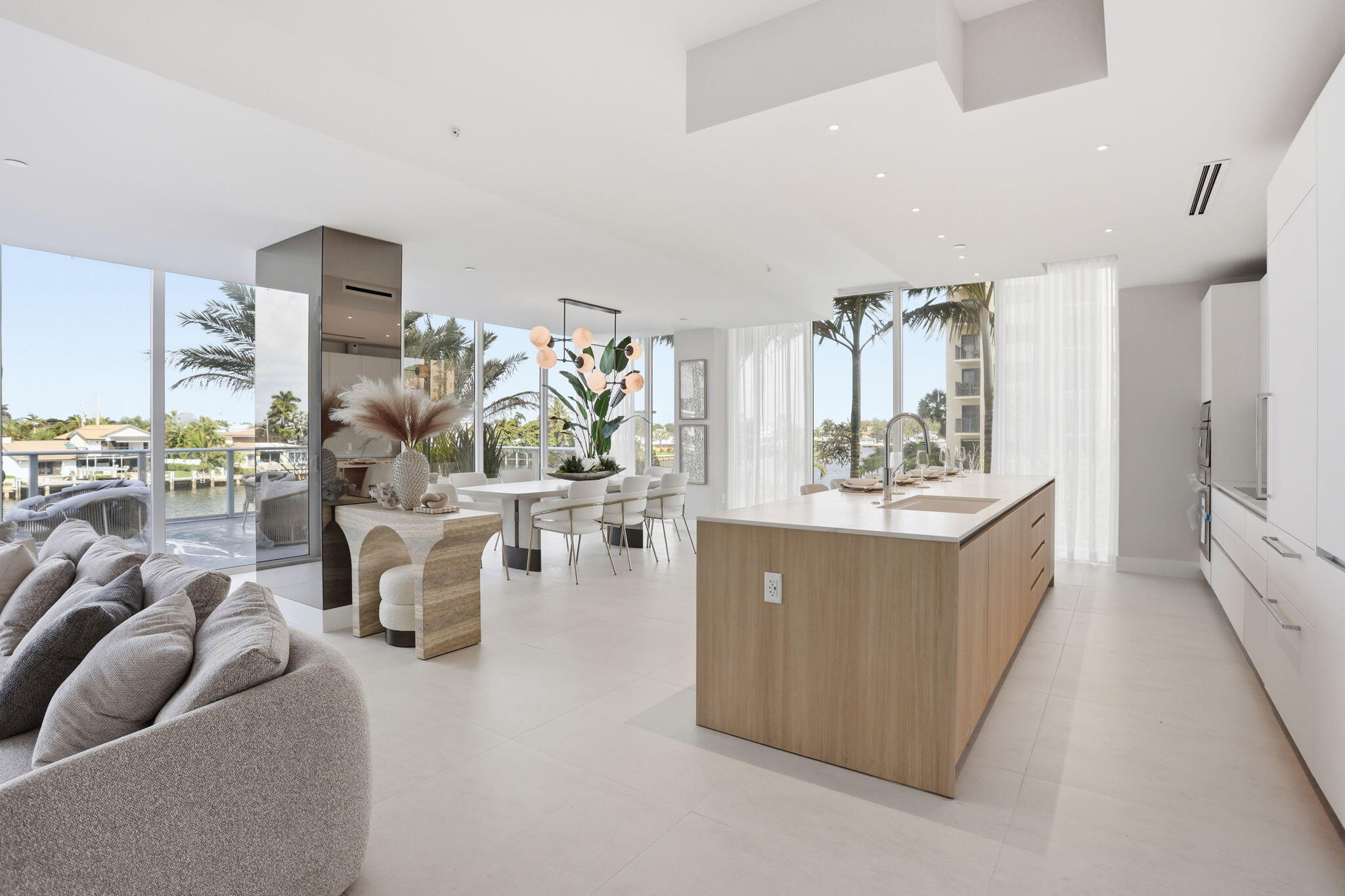 407 N Riverside Drive 205, Pompano Beach Unit: 205