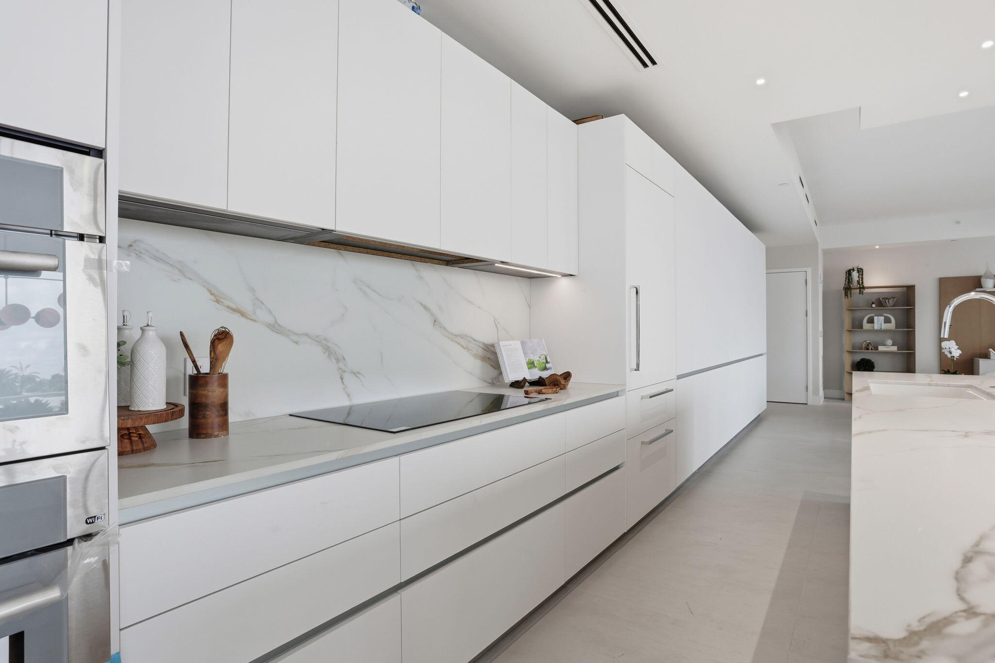 407 N Riverside Drive 205, Pompano Beach Unit: 205