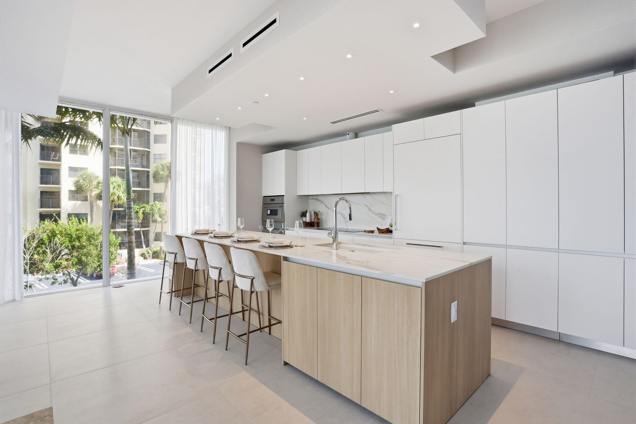 407 N Riverside Drive 205, Pompano Beach Unit: 205