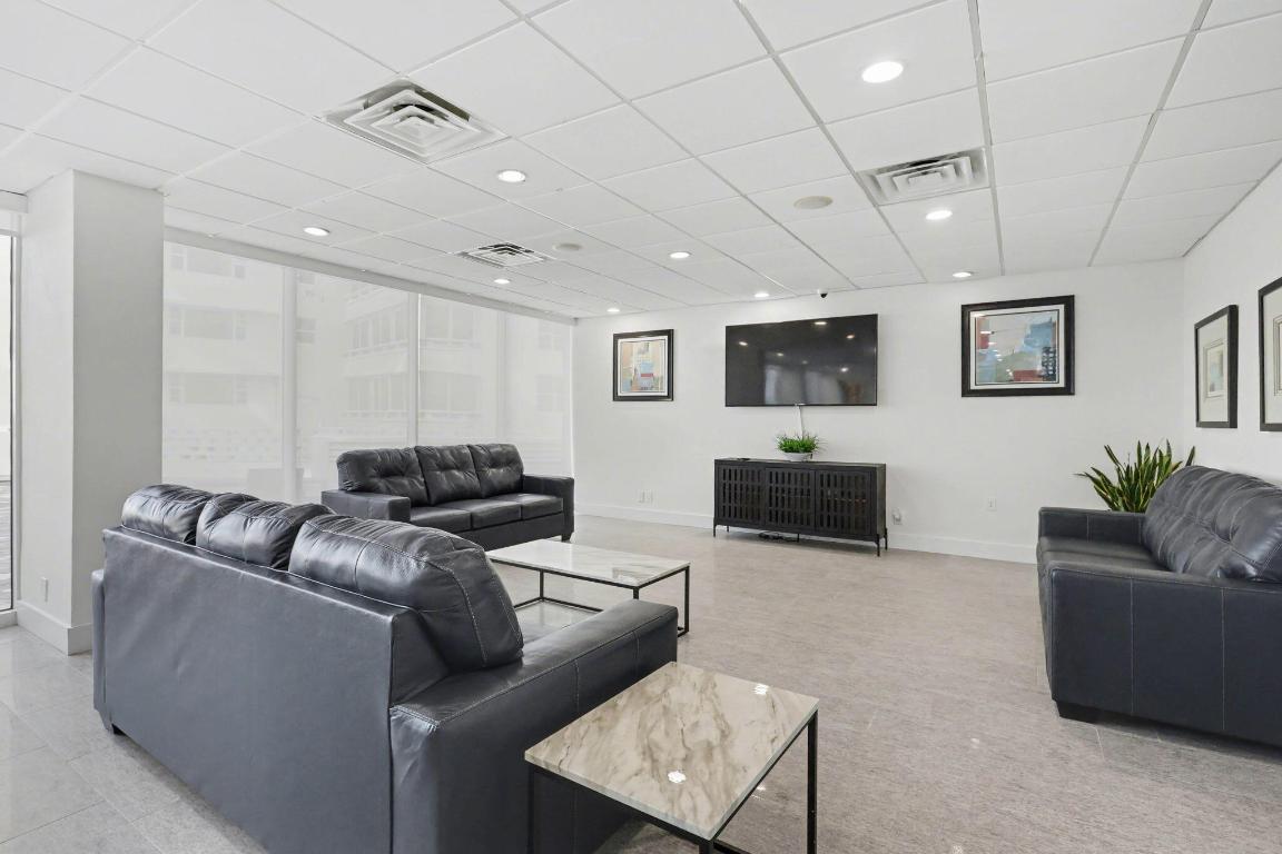 3700 Galt Ocean Drive 214