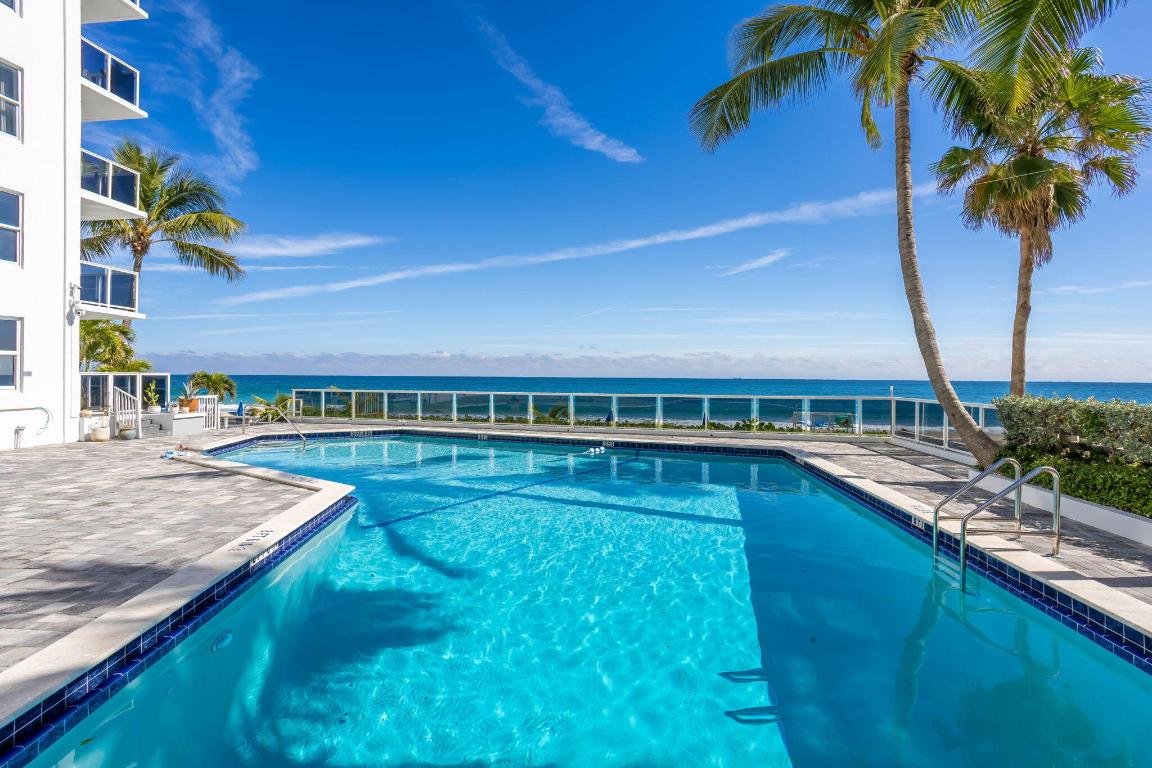 3700 Galt Ocean Drive 214