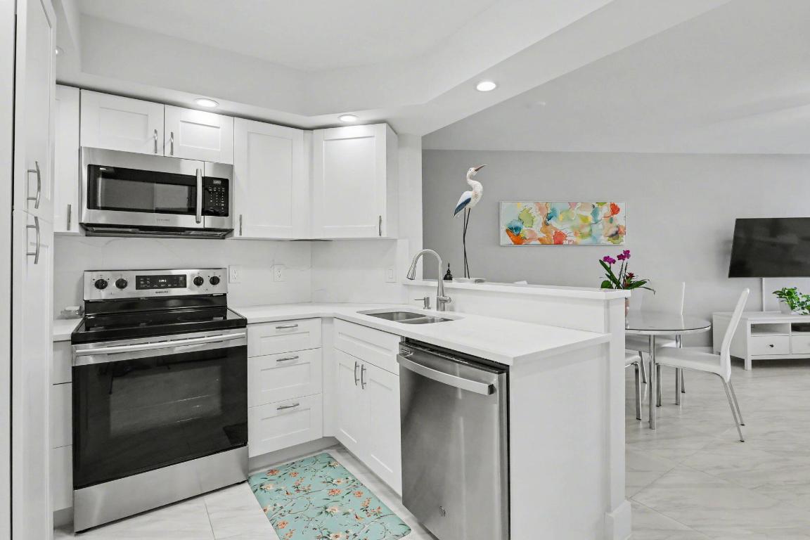 3700 Galt Ocean Drive 214