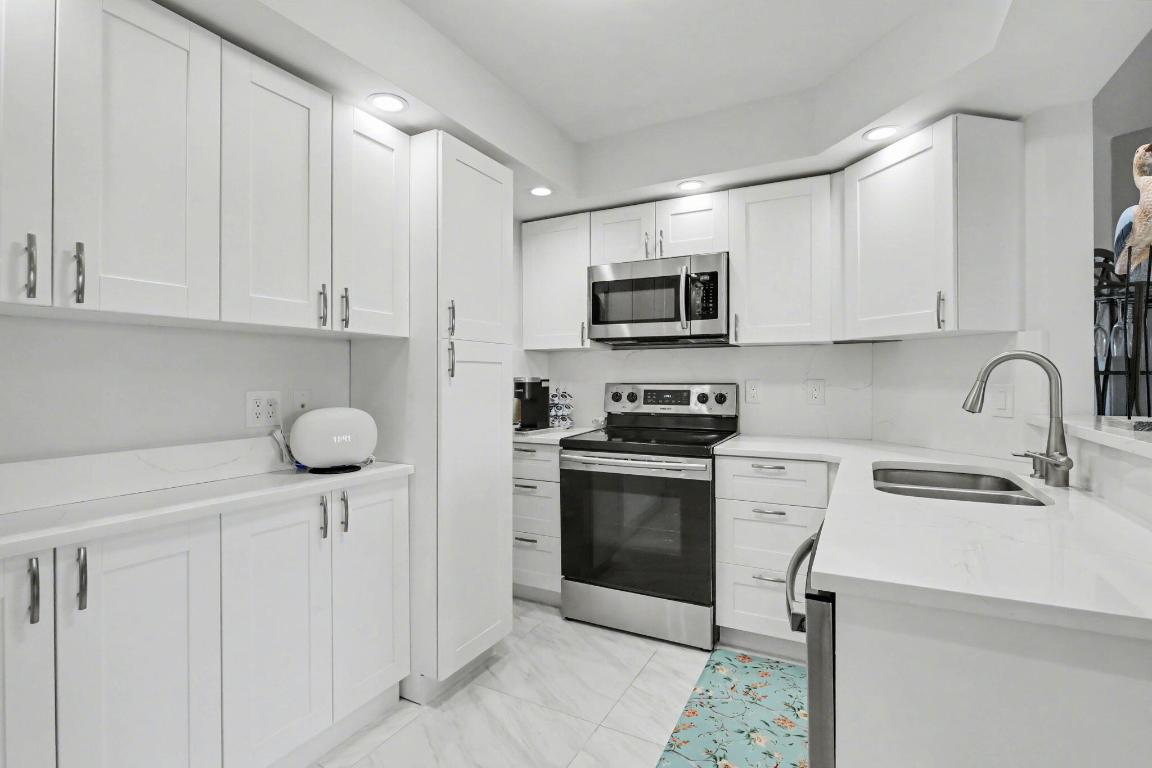 3700 Galt Ocean Drive 214