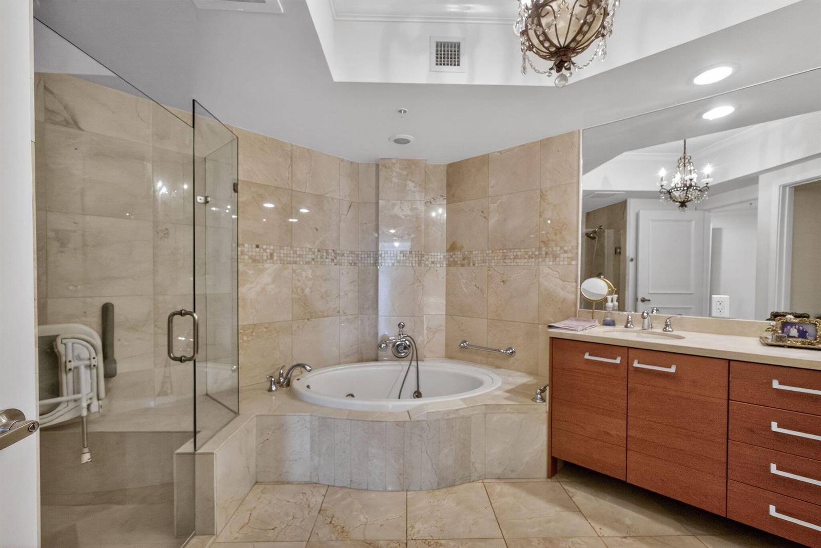 3610 Gardens Parkway # 601a