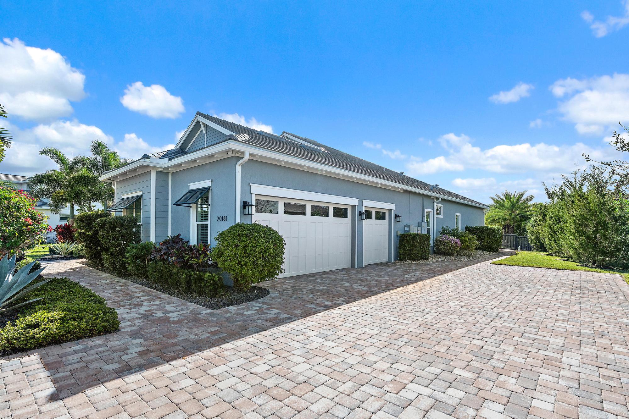 20181 SE Bridgewater Drive