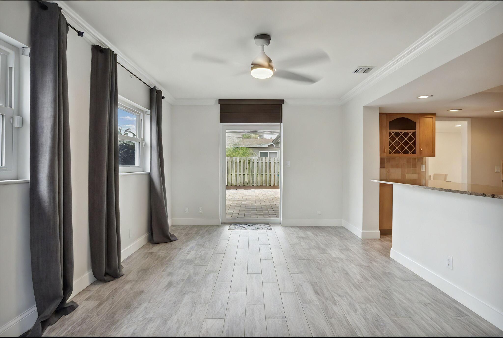 603 SE 7th Avenue
