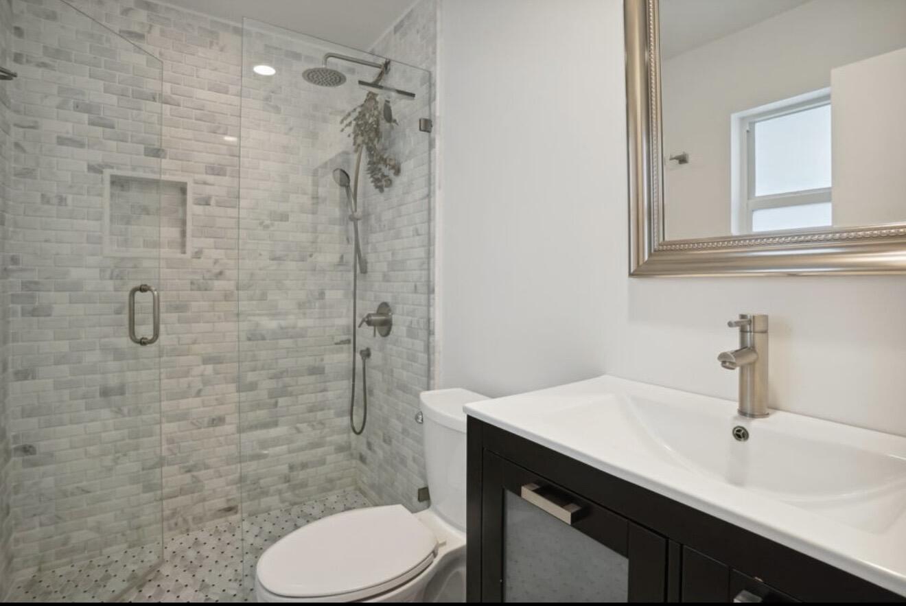 603 SE 7th Avenue