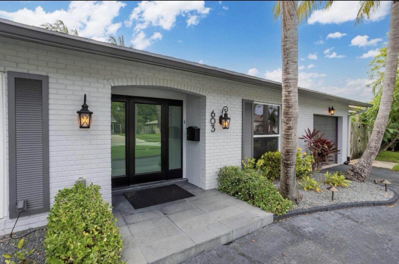 603 SE 7th Avenue