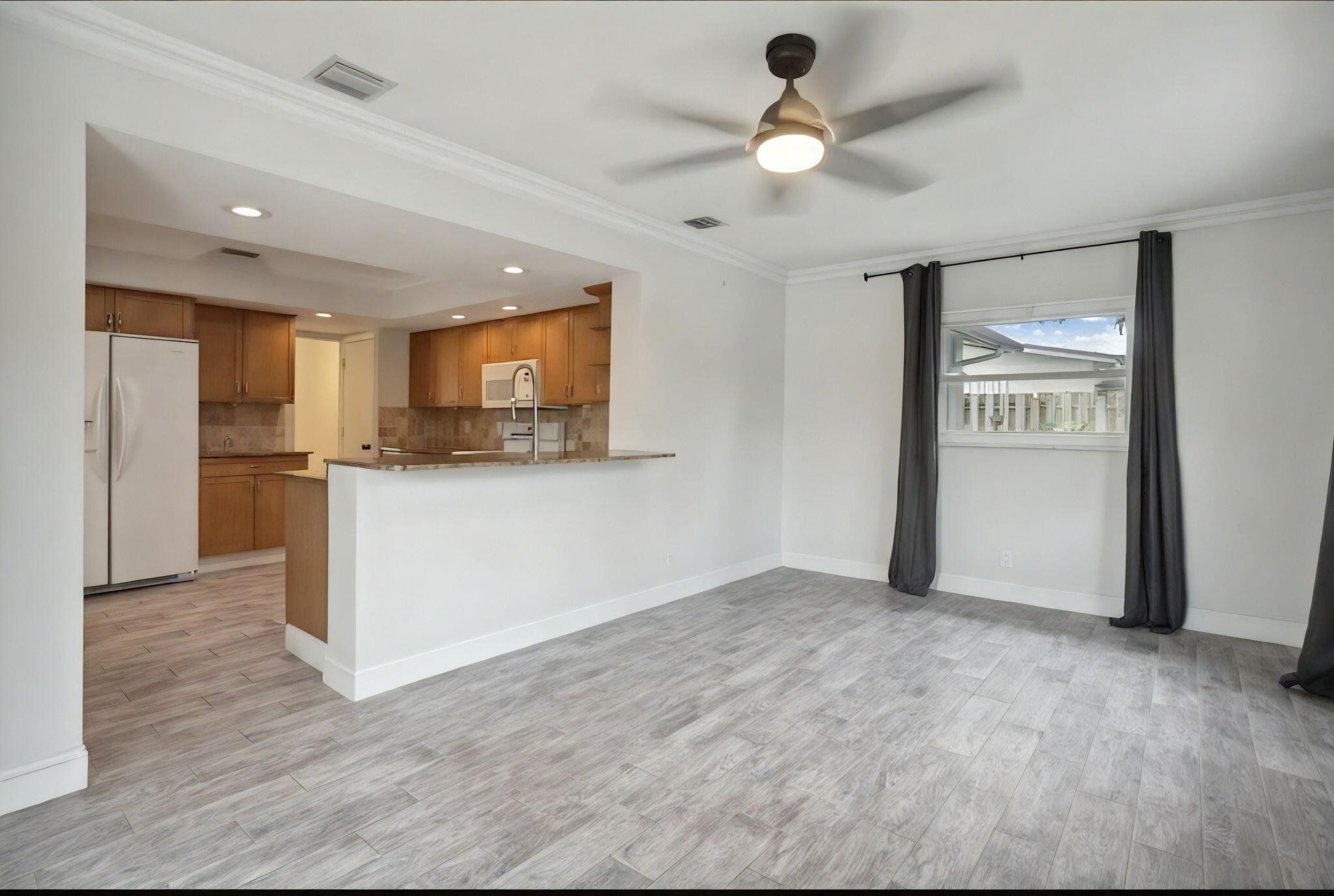 603 SE 7th Avenue