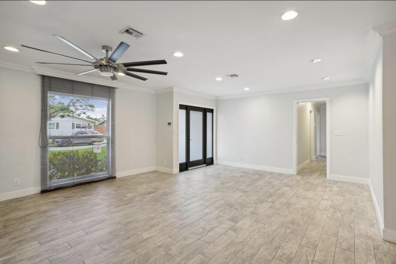 603 SE 7th Avenue