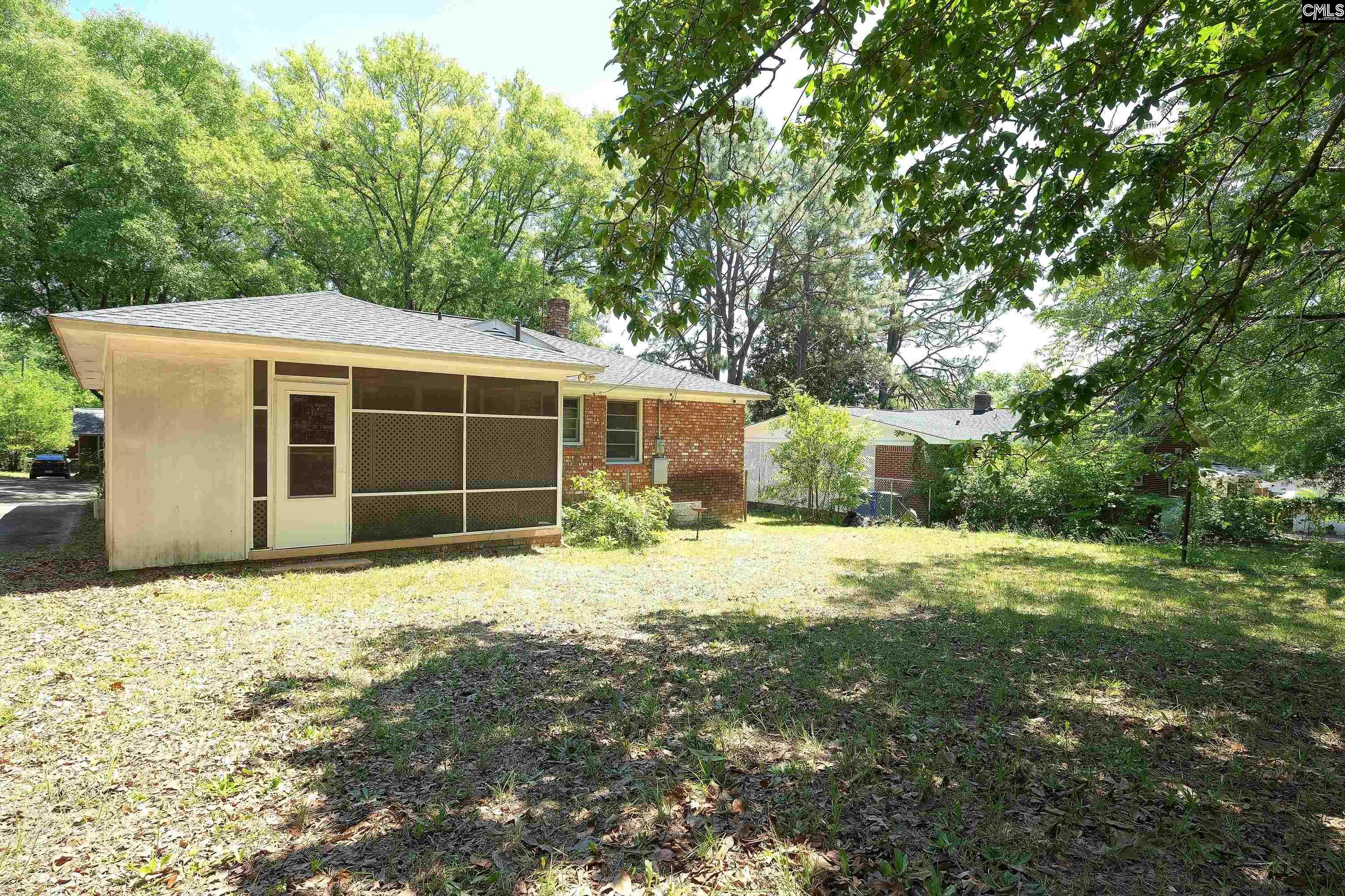 947 Laurie Ln
