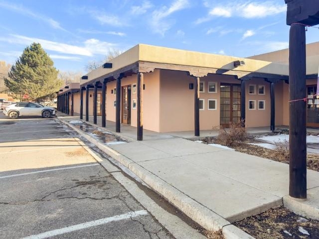 330 Paseo del Pueblo Sur