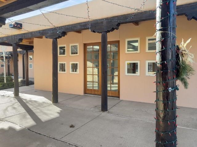 330 Paseo del Pueblo Sur