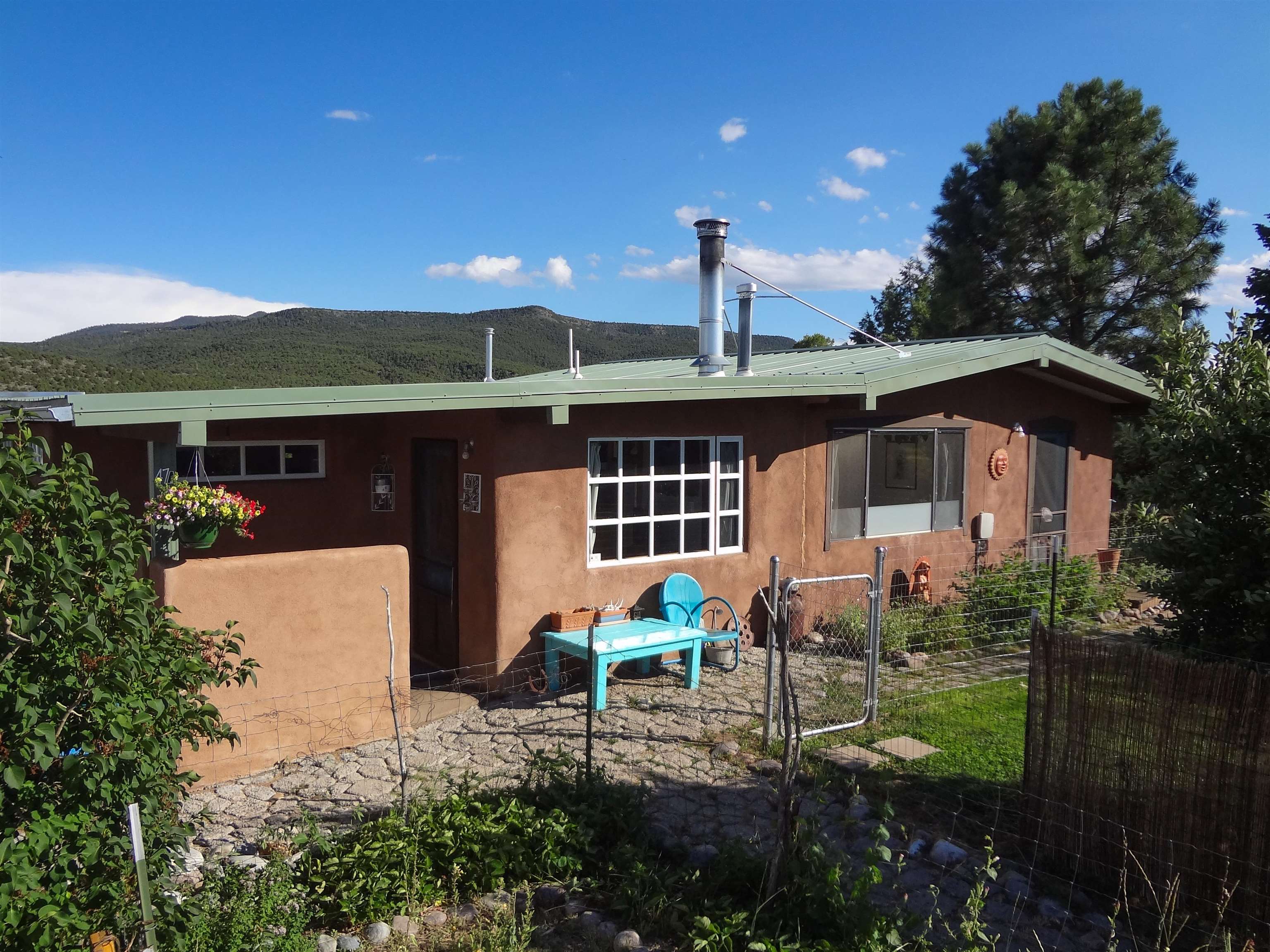 47 A Poleo Road