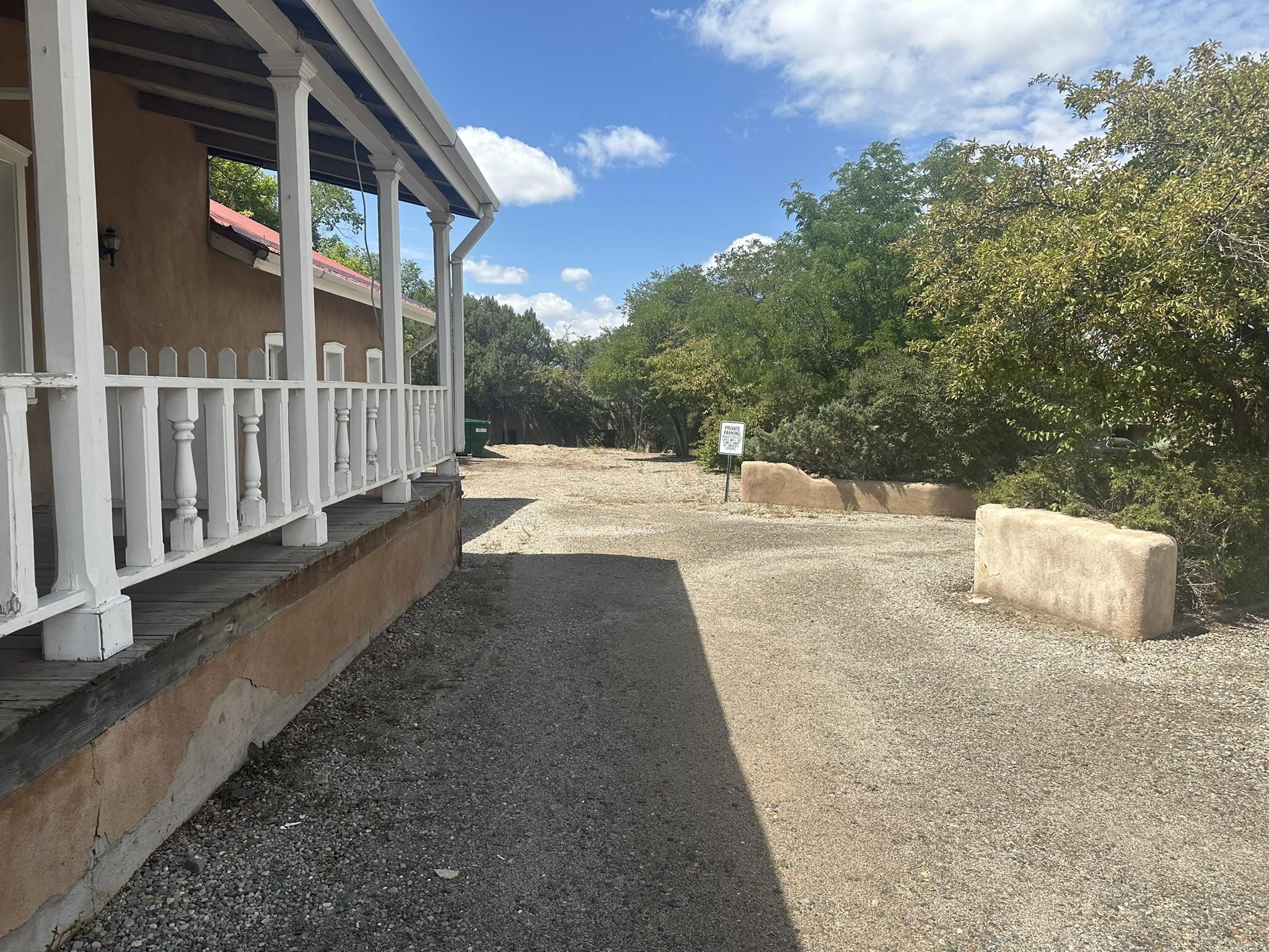 120 Ranchitos Road