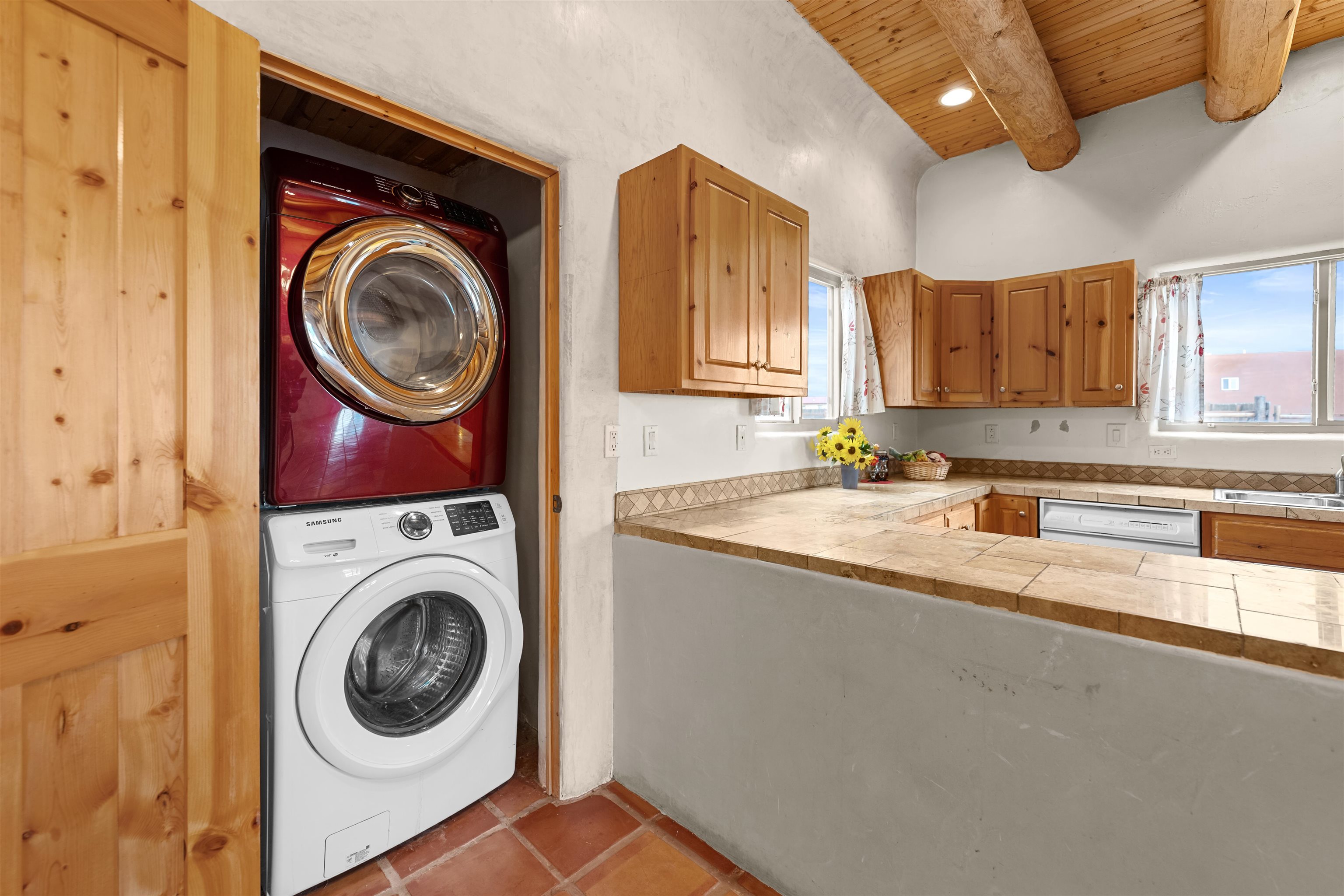 137 West Romero Road