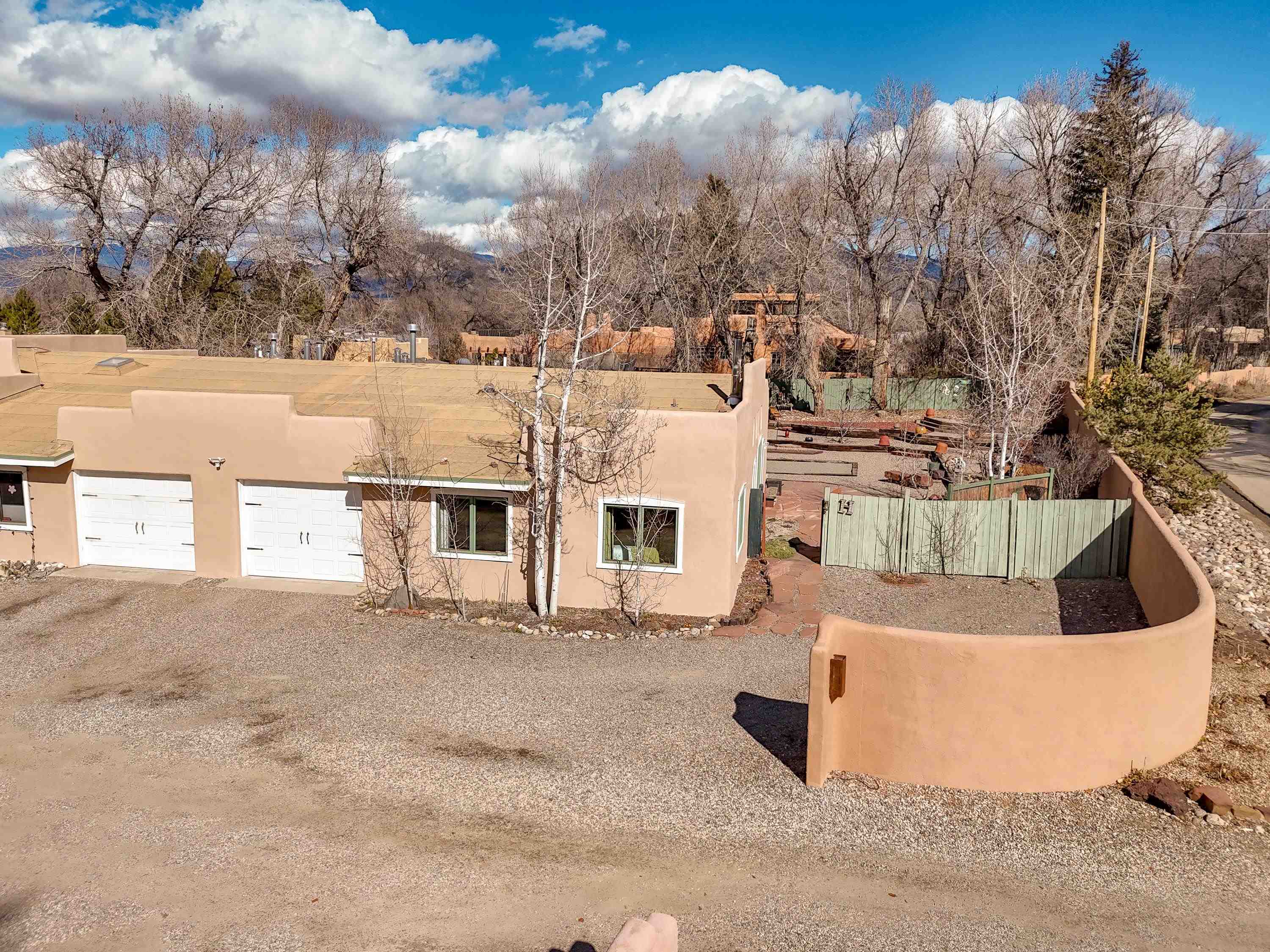 525 La Lomita Unit: H
