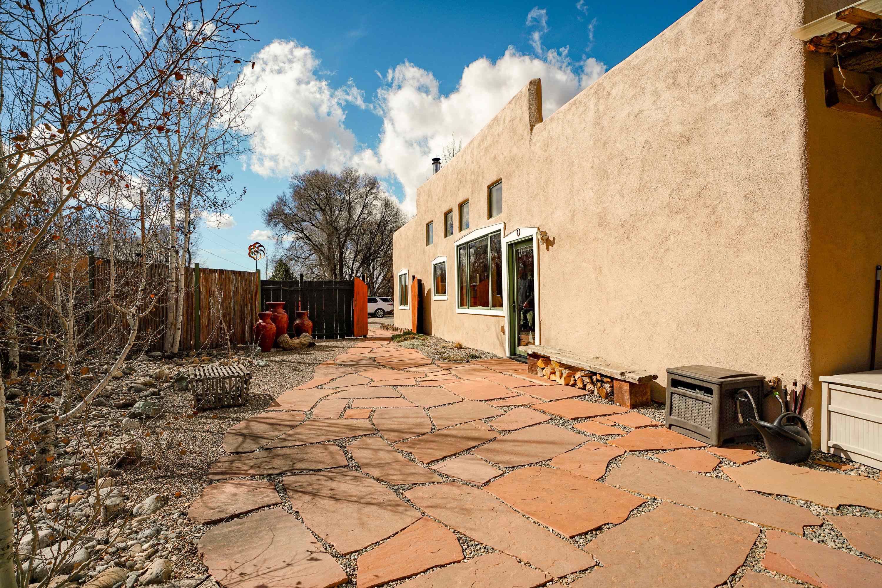 525 La Lomita Unit: H